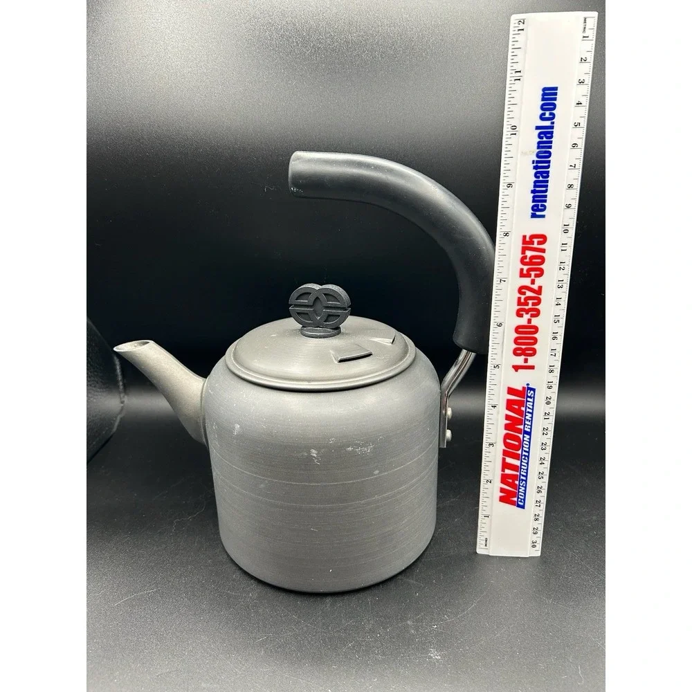 Calphalon Hard Anodized Aluminum Beehive Tea Kettle 2 QT Celtic